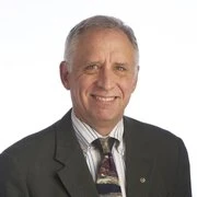 Gordon Oliver, Columbian business editor